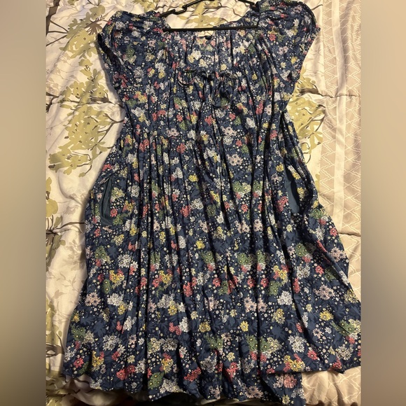 Universal Thread Dresses & Skirts - Flower linen dress
